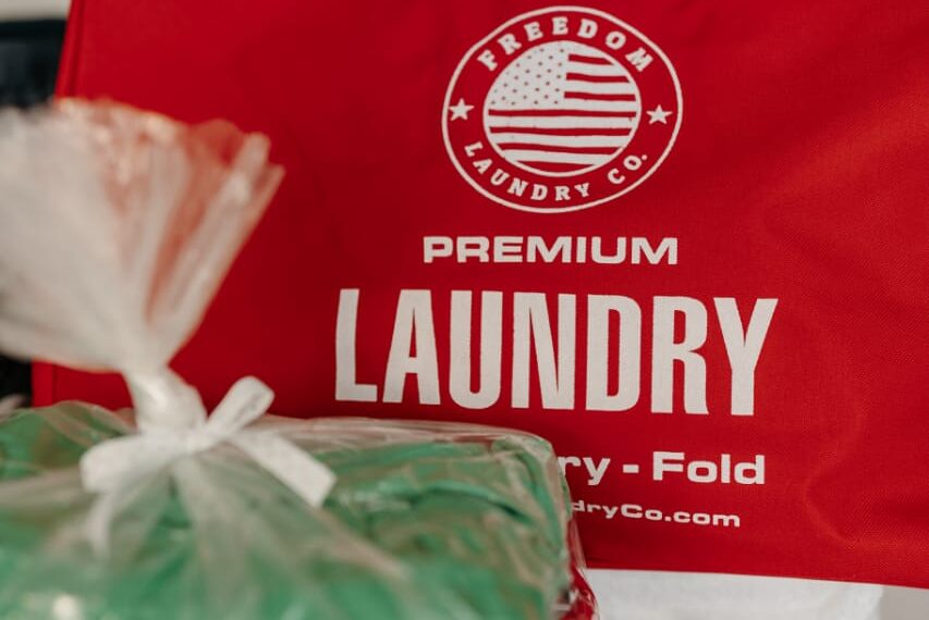 Why Businesses in Taylor Mill, KY Choose Professional Laundry Services